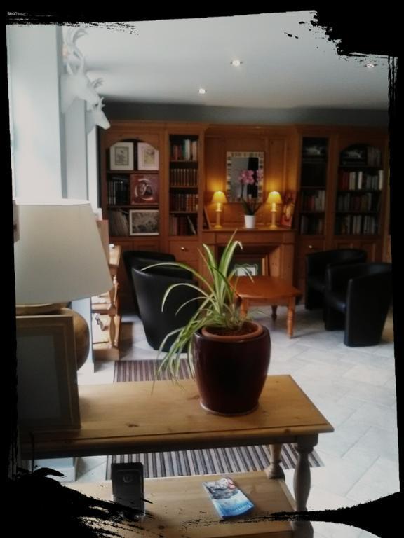 Residence Hotel Les Ducs De Chevreuse Avec Hebergement, Repas & Pdj, Seminaire, Bureau & Parking Εξωτερικό φωτογραφία
