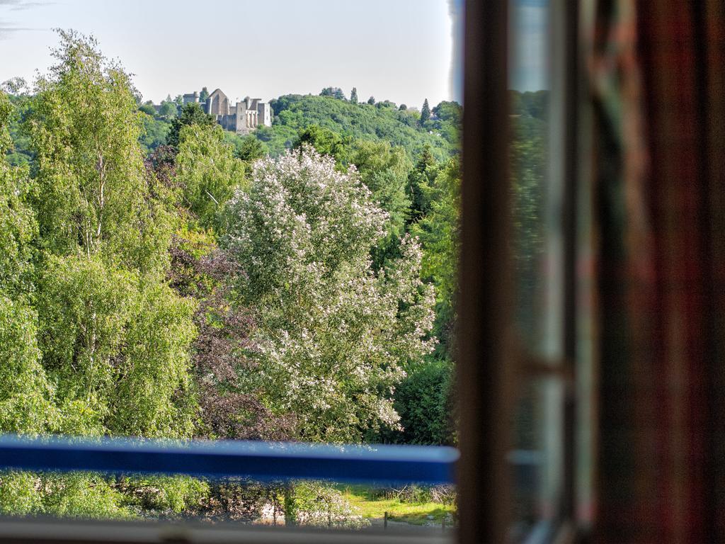 Residence Hotel Les Ducs De Chevreuse Avec Hebergement, Repas & Pdj, Seminaire, Bureau & Parking Εξωτερικό φωτογραφία
